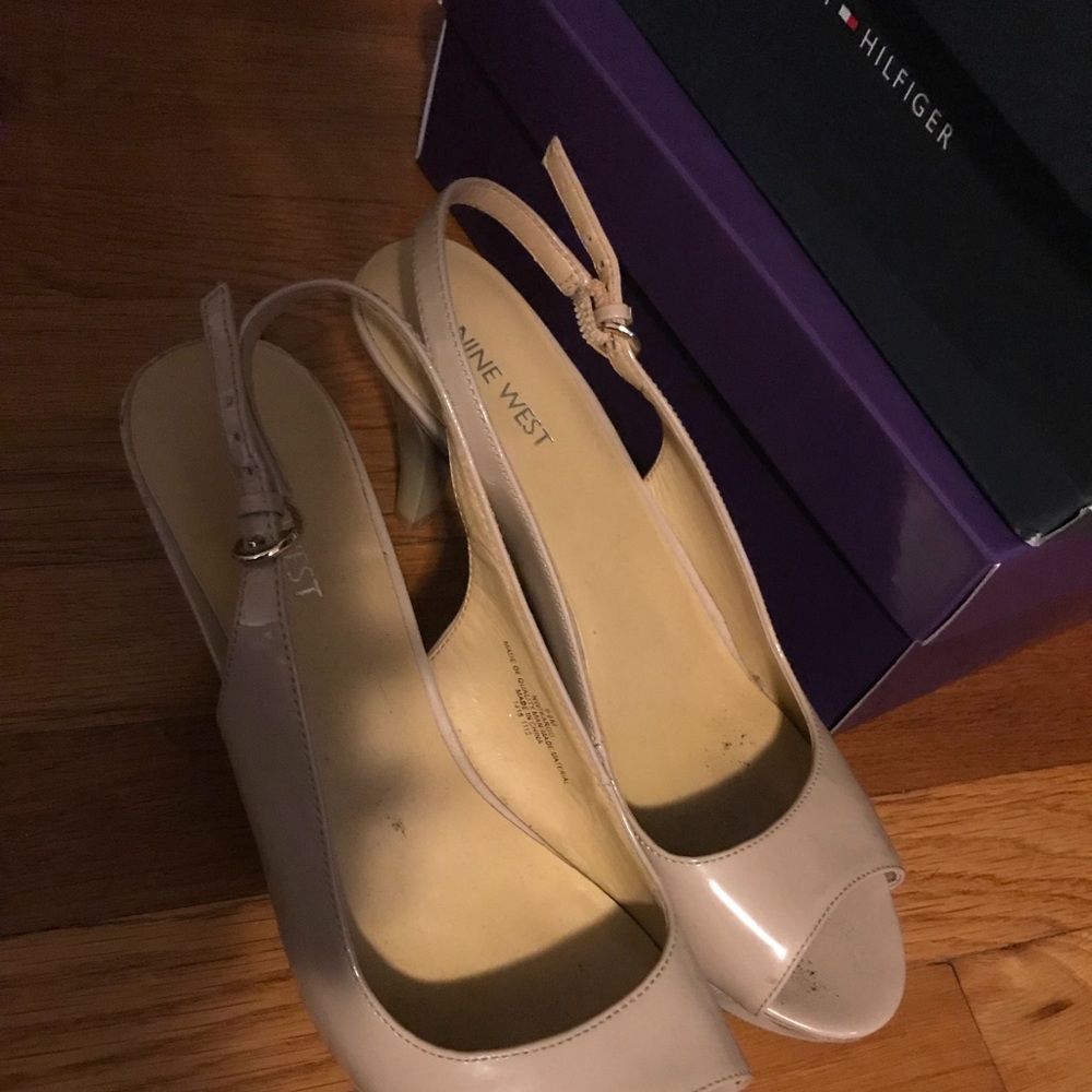 Nine West tan heels